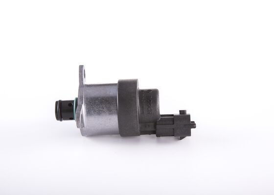 Side view of BOSCH 0 928 400 670 Fuel metering valve High Pressure Pump (low pressure side)