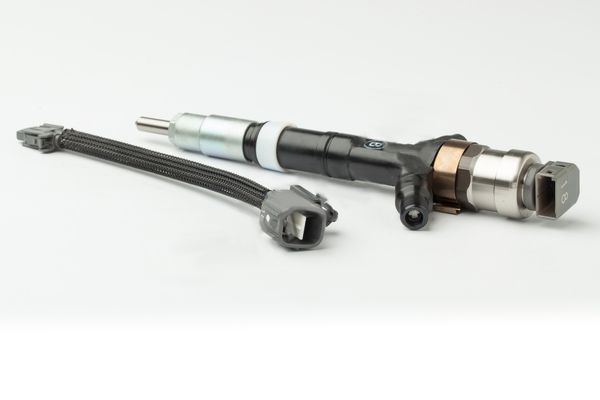 Side view of DENSO DCRI100740 Injectors