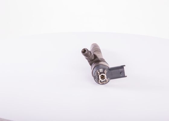 Side view of BOSCH 0 445 110 634 Injectors with seal ring