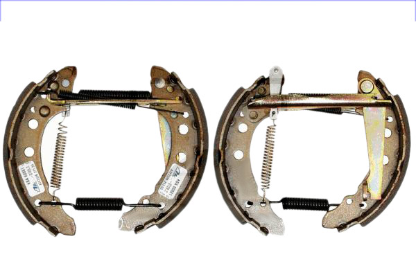 Side view of ATE 03.0520-0215.3 Brake Set, drum brakes with accessories